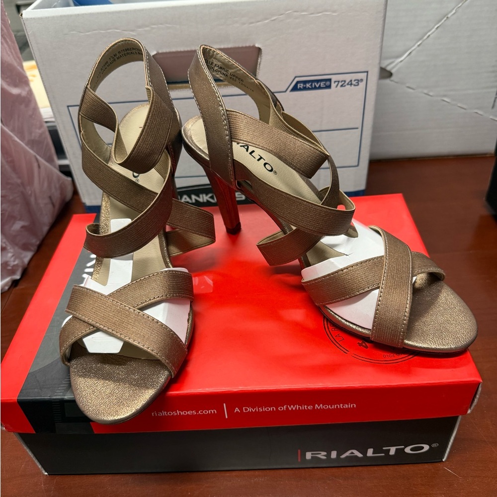 Rialto Women's Brown Strappy Heels